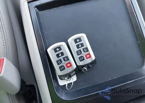 2011 Toyota Sienna Xle V6 from USA, damaged, VIN 5TDYK3DC1BS035231